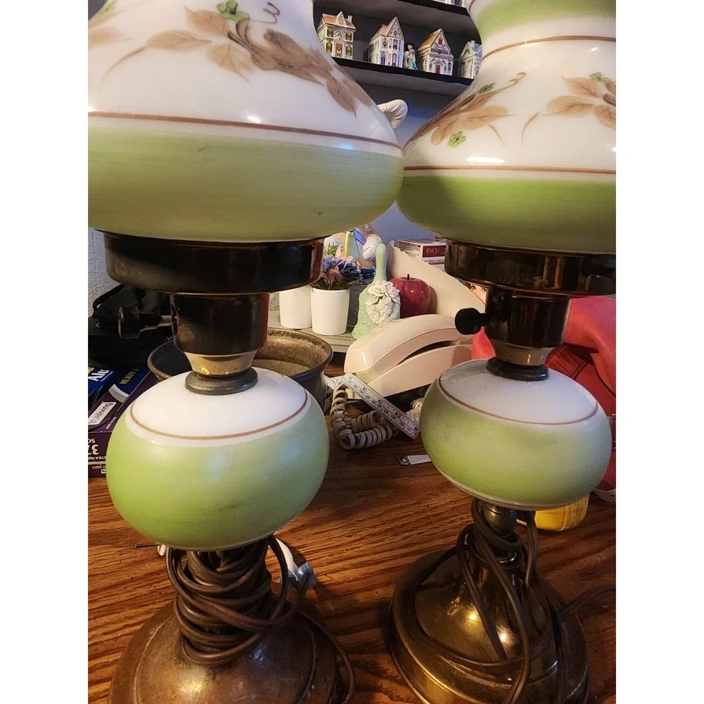 Vintage Set Of 2 Gone With The Wind Floral Boudoir Hurricane Lamps, Gold Base